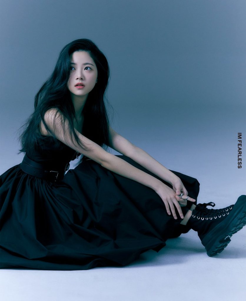 Photo teaser de Hong Eunchae, LE SSERAFIM