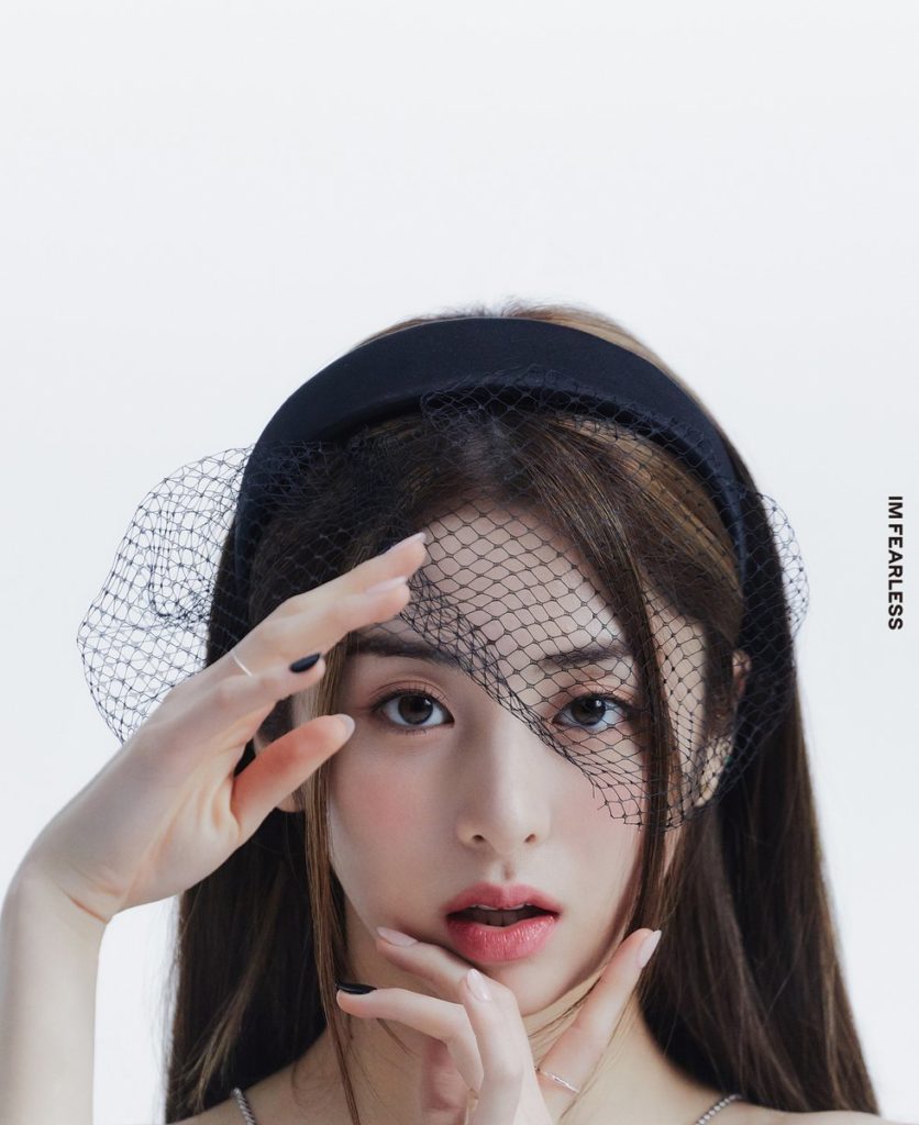 Photo teaser de Huh Yunjin, LE SSERAFIM