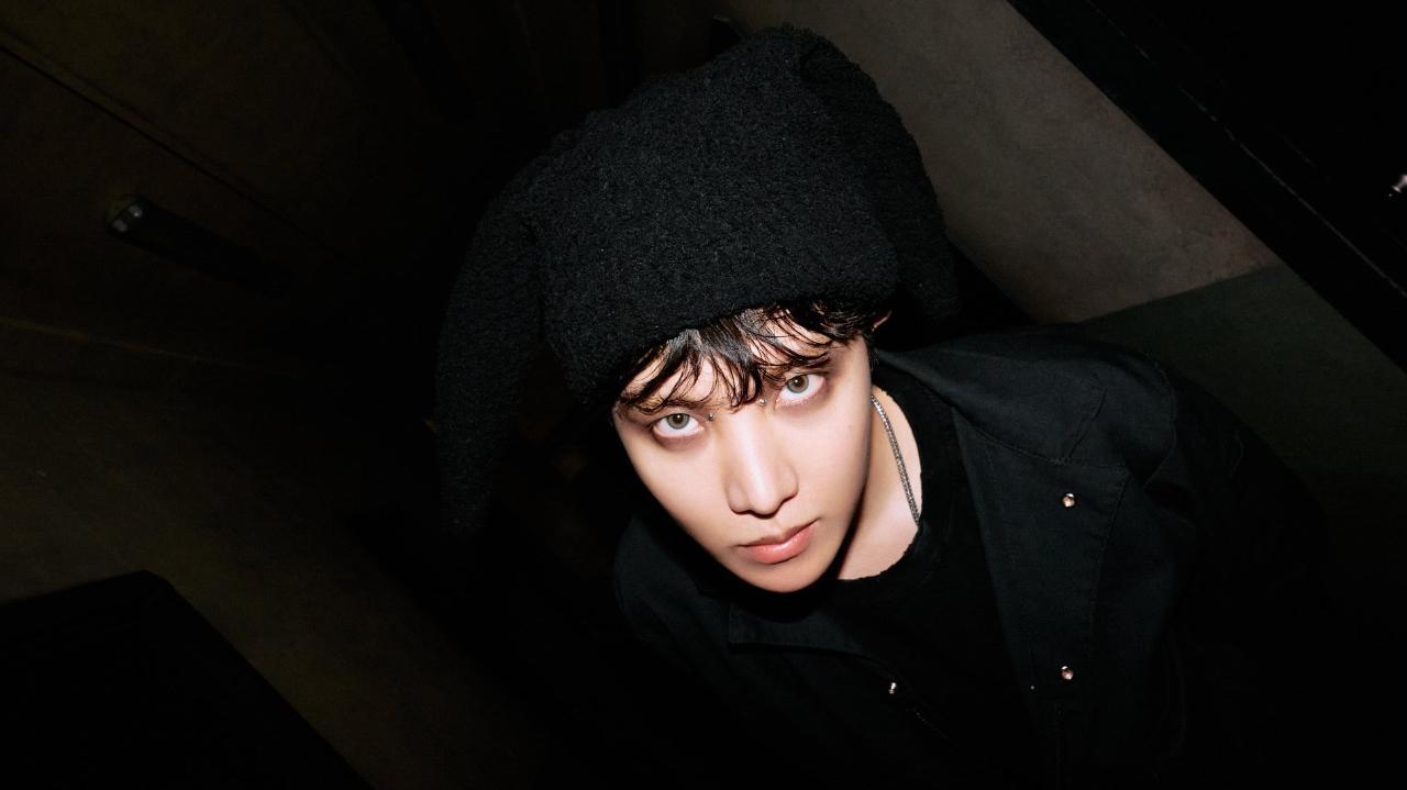 J-Hope de BTS dévoile le MV 'MORE'