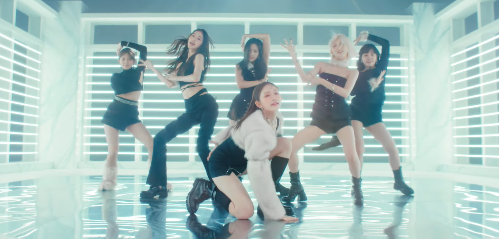 Tout savoir sur le groupe IVE : discographie, carrière...